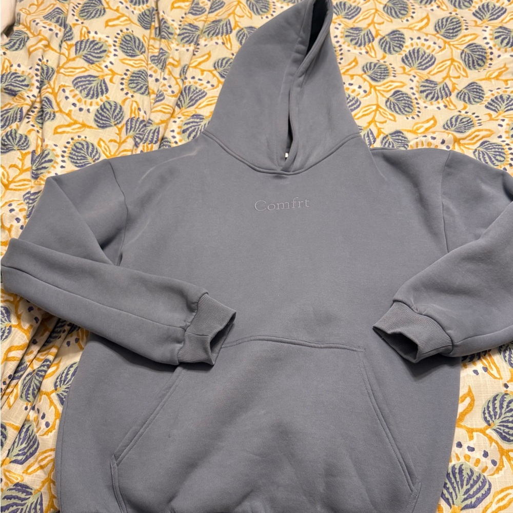 Comfirt Gray Women's Sweatshirt - Picture 2 of 5